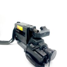 аналоговая видеокамера JVC GF-500E